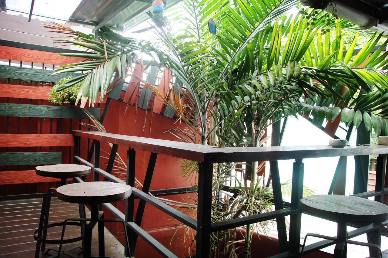 Rada Arak 79/4 Hostel Chiang Mai Eksteriør billede