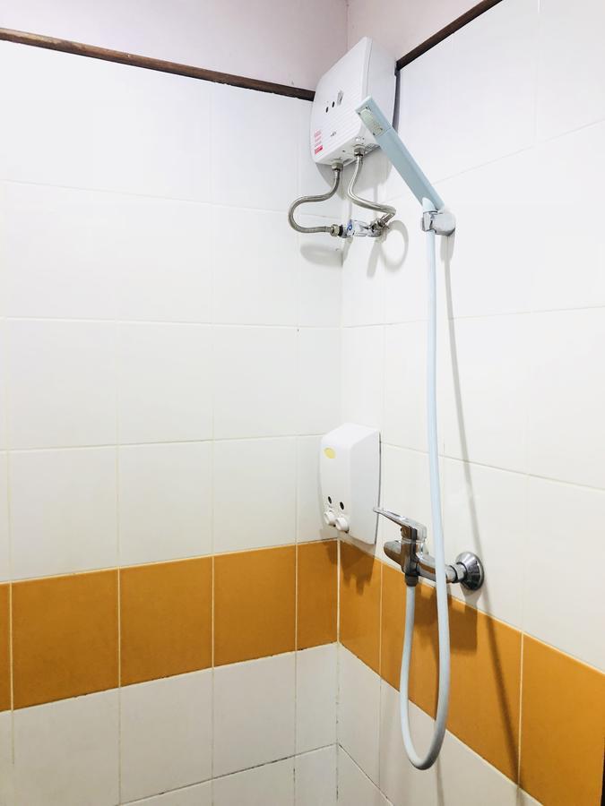 Rada Arak 79/4 Hostel Chiang Mai Eksteriør billede