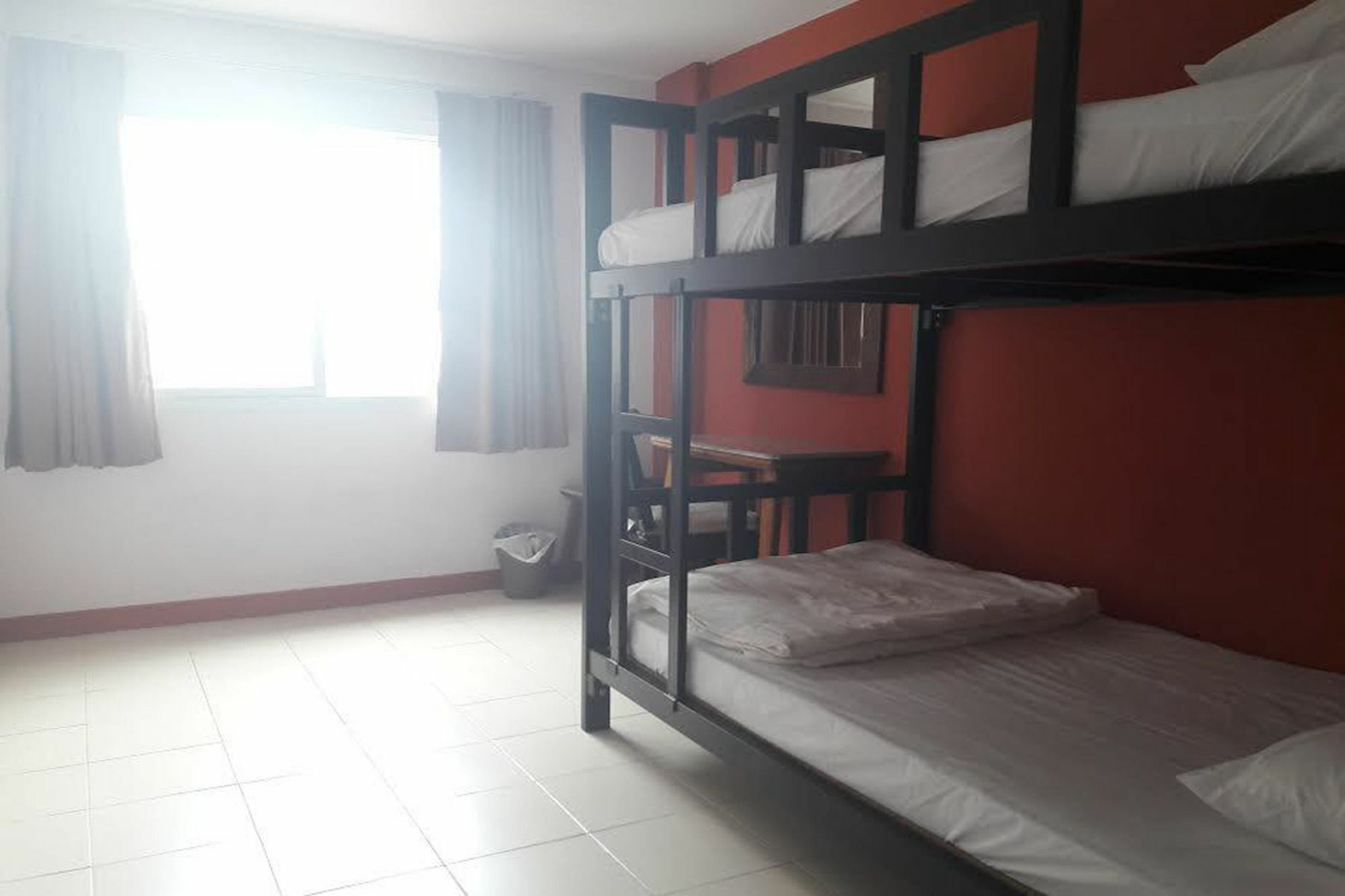 Rada Arak 79/4 Hostel Chiang Mai Eksteriør billede