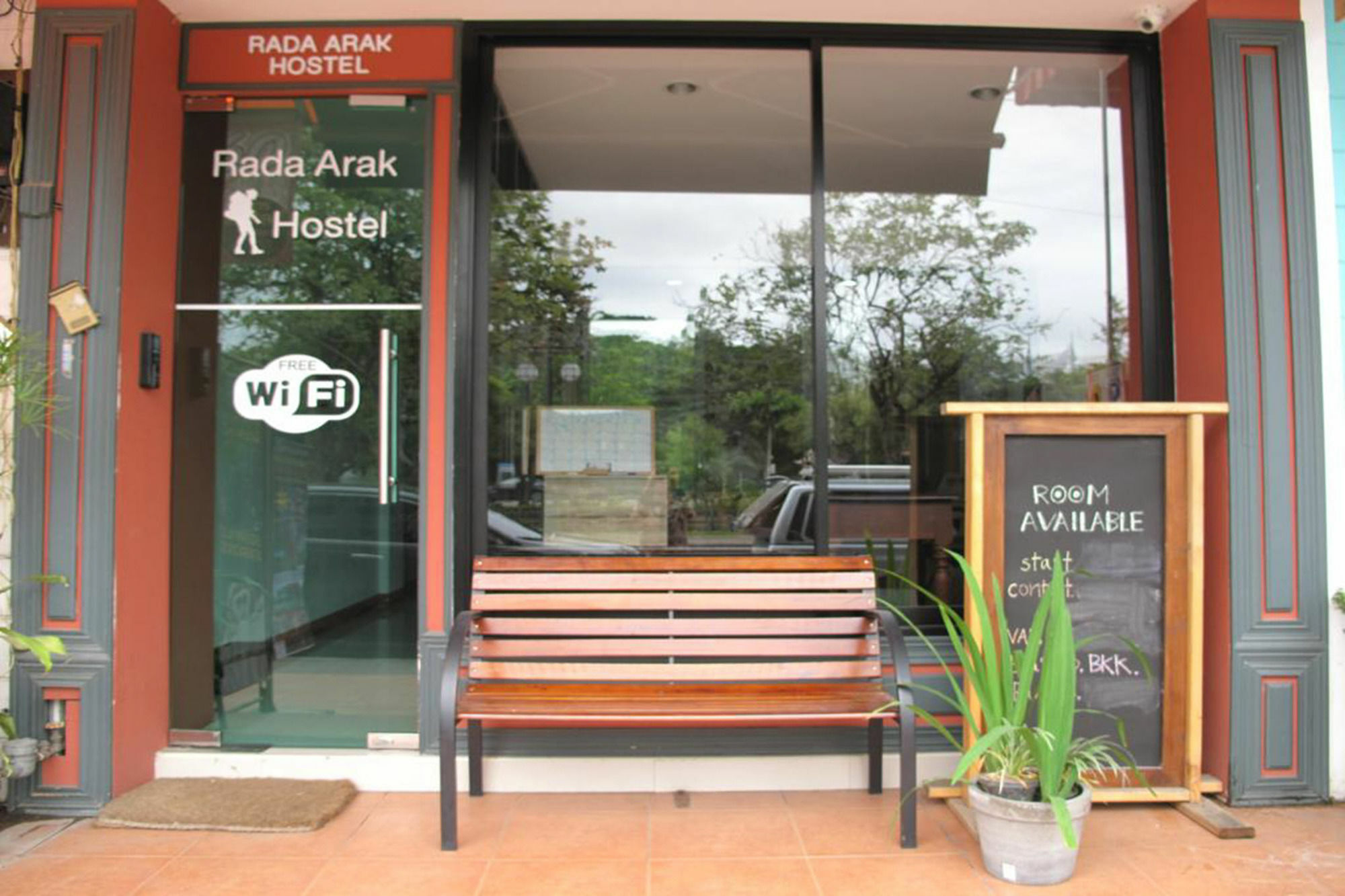 Rada Arak 79/4 Hostel Chiang Mai Eksteriør billede